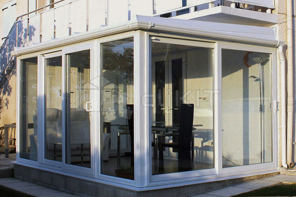 Photo n°2 of the LIVERPOOL V4 Conservatory Without Transom Glazing