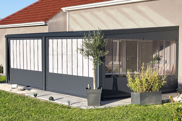 Photo no. 4 of the CLOSEO Closure Cover for Pergola