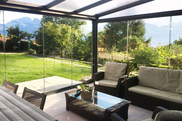 Photo n°3 of the Lateral Trapeze for Pergola