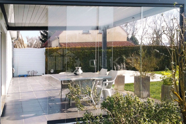 Photo #3 of the Glass Enclosure for Bioclimatic Pergola