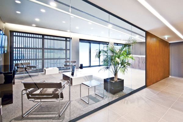 Photo #1 of the Glass Room and Office Divider