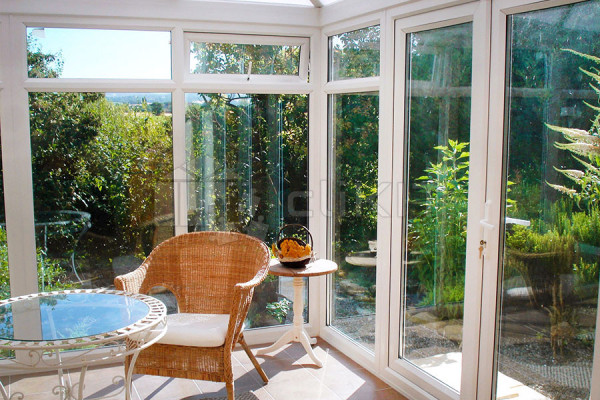 Photo n°3 of the BRIGHTON V3 Conservatory Full Solid Base